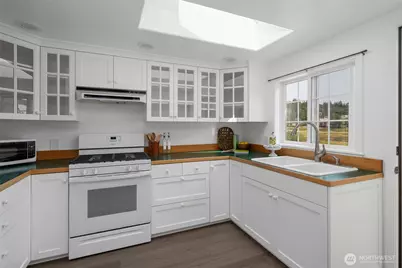 13327 Satterlee Road, Anacortes, WA 98221 - Photo 7
