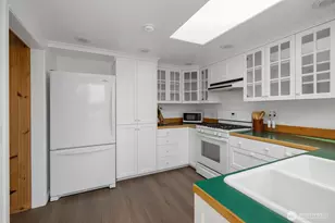 13327 Satterlee Rd, Anacortes, WA 98221 - Photo 9