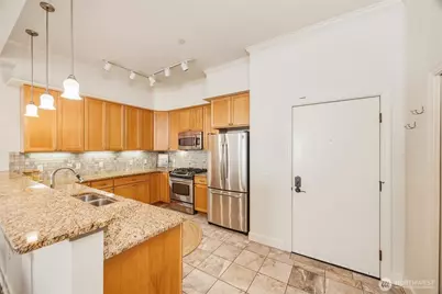1101 McKenzie Ave #306, Bellingham, WA 98225 - Photo 9