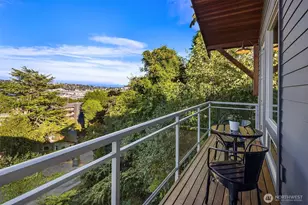 4025 Burton Pl W, Seattle, WA 98199 - Photo 17