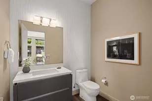 4025 Burton Pl W, Seattle, WA 98199 - Photo 13