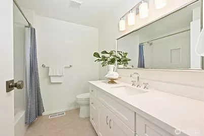 10026 NE 140th St, Kirkland, WA 98034 - Photo 11