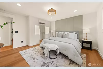 11516 Bartlett Avenue NE, Seattle, WA 98125 - Photo 15