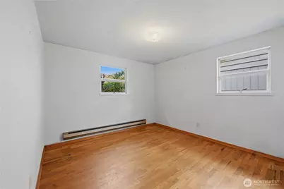 9216 30th Avenue SW, Seattle, WA 98126 - Photo 11