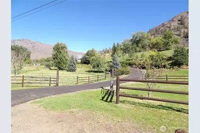2132 Sinlakekin Road, Loomis, WA 98827 - Photo 5