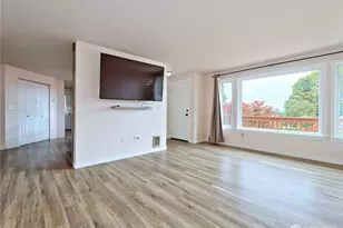 5902 Broadway, Everett, WA 98203 - Photo 11