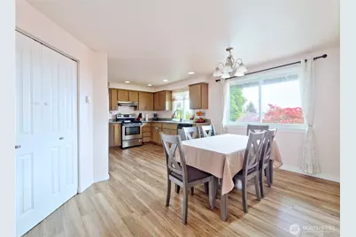 5902 Broadway, Everett, WA 98203 - Photo 9