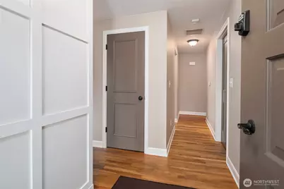 1825 Camas Avenue NE, Renton, WA 98056 - Photo 3