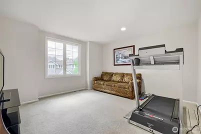 916 275th Place SE, Sammamish, WA 98075 - Photo 21