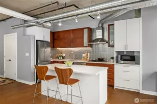 2720 3rd Ave, Seattle, WA 98121 - Photo 5