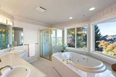 642 9th Court, Fox Island, WA 98333 - Photo 27