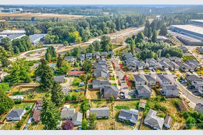 1030 S 195th Place, Des Moines, WA 98148 - Photo 39