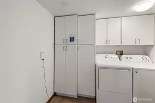 1605 5th Ave N, Seattle, WA 98109 - Photo 17