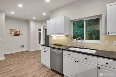 17617 NE 92nd Court #2, Redmond, WA 98052 - Photo 7