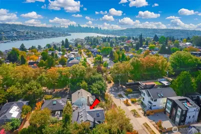 4006 Corliss Avenue N, Seattle, WA 98103 - Photo 29