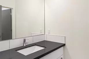 809 NE 48th St, Seattle, WA 98105 - Photo 9