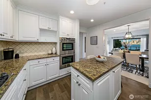 1331 Harbor Ave SW, Seattle, WA 98116 - Photo 9