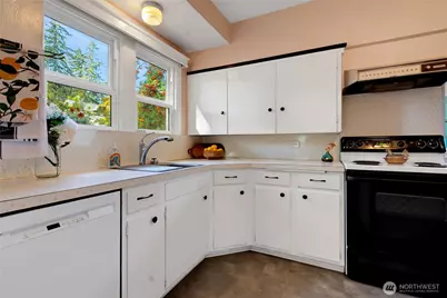 228 Rogers Street NW, Olympia, WA 98502 - Photo 9