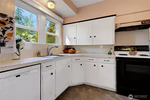 228 Rogers St NW, Olympia, WA 98502 - Photo 9