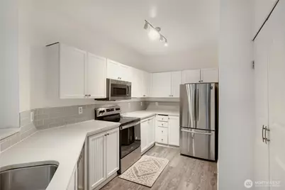 1500 S 18th Street #F102, Renton, WA 98055 - Photo 5