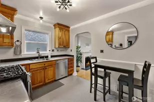 2628 46th Ave SW, Seattle, WA 98116 - Photo 11