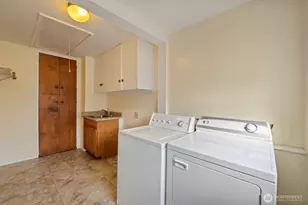 8216 21st Ave NE, Seattle, WA 98115 - Photo 15