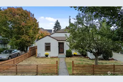 8216 21st Avenue NE, Seattle, WA 98115 - Photo 1