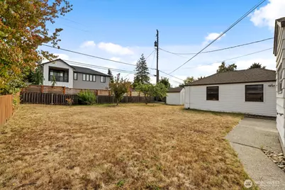 8216 21st Avenue NE, Seattle, WA 98115 - Photo 19