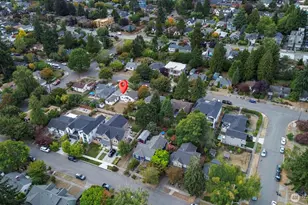 8216 21st Ave NE, Seattle, WA 98115 - Photo 29