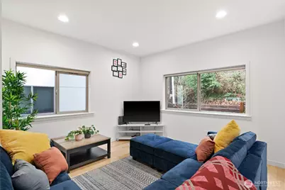 8712 42nd Avenue S, Seattle, WA 98118 - Photo 7