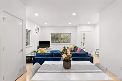 8712 42nd Avenue S, Seattle, WA 98118 - Photo 11