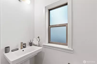 8712 42nd Avenue S, Seattle, WA 98118 - Photo 15