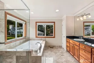 10220 NE 64th St, Kirkland, WA 98033 - Photo 27