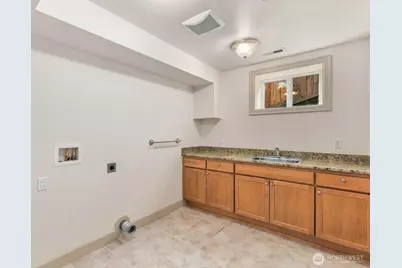 10220 NE 64th Street, Kirkland, WA 98033 - Photo 33