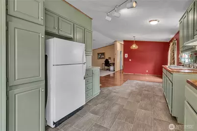 9207 221st Street E #33, Graham, WA 98338 - Photo 15
