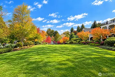 3894 201st Court SE, Sammamish, WA 98075 - Photo 3