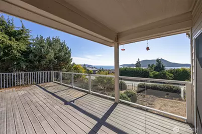 1702 Tartan Place, Anacortes, WA 98221 - Photo 15