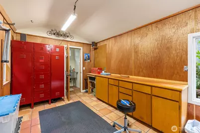 8289 New Holland Court NE, Bainbridge Island, WA 98110 - Photo 35