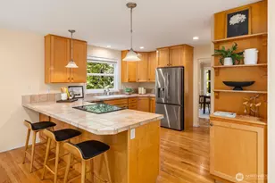 8289 New Holland Ct NE, Bainbridge Island, WA 98110 - Photo 7