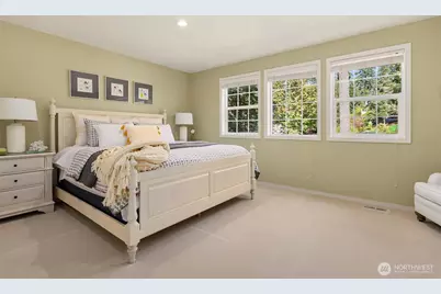 8289 New Holland Court NE, Bainbridge Island, WA 98110 - Photo 19