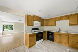 17416 97th Ave SW, Vashon, WA 98070 - Photo 9