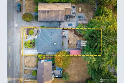 12015 Dayton Avenue N, Seattle, WA 98133 - Photo 31