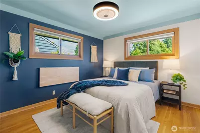 12015 Dayton Avenue N, Seattle, WA 98133 - Photo 13