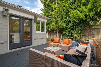 1908 29th Avenue W, Seattle, WA 98199 - Photo 15