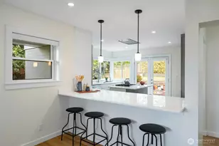 1908 29th Ave W, Seattle, WA 98199 - Photo 9