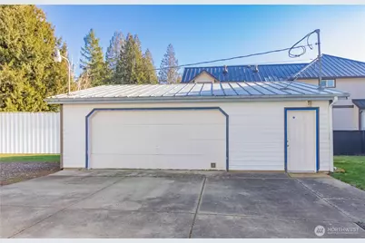 30961 E Lake Morton Drive SE, Kent, WA 98042 - Photo 11