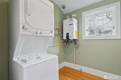 1435 Newport Way, Seattle, WA 98112 - Photo 25