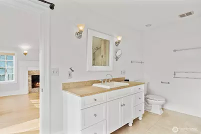 1435 Newport Way, Seattle, WA 98112 - Photo 17