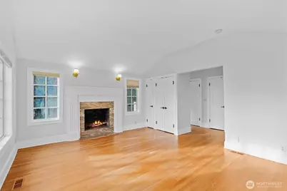 1435 Newport Way, Seattle, WA 98112 - Photo 15