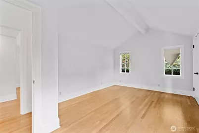 1435 Newport Way, Seattle, WA 98112 - Photo 19